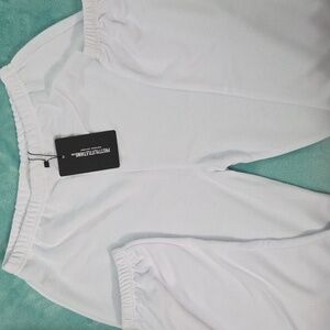 PRETTYLITTLETHING, Bright White Sweatpant🧿